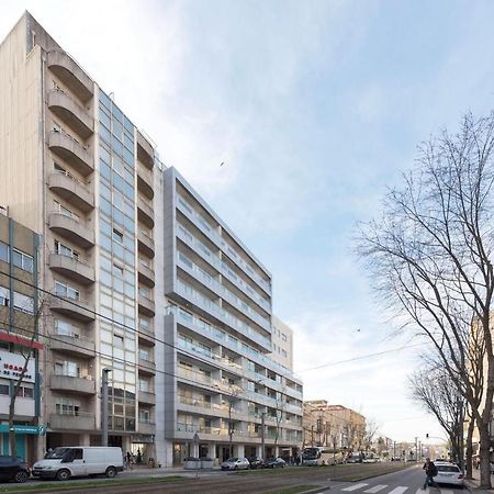 Lovelystay - 1Br Flat With Stunning Views Over Porto Vila Nova de Gaia Zewnętrze zdjęcie