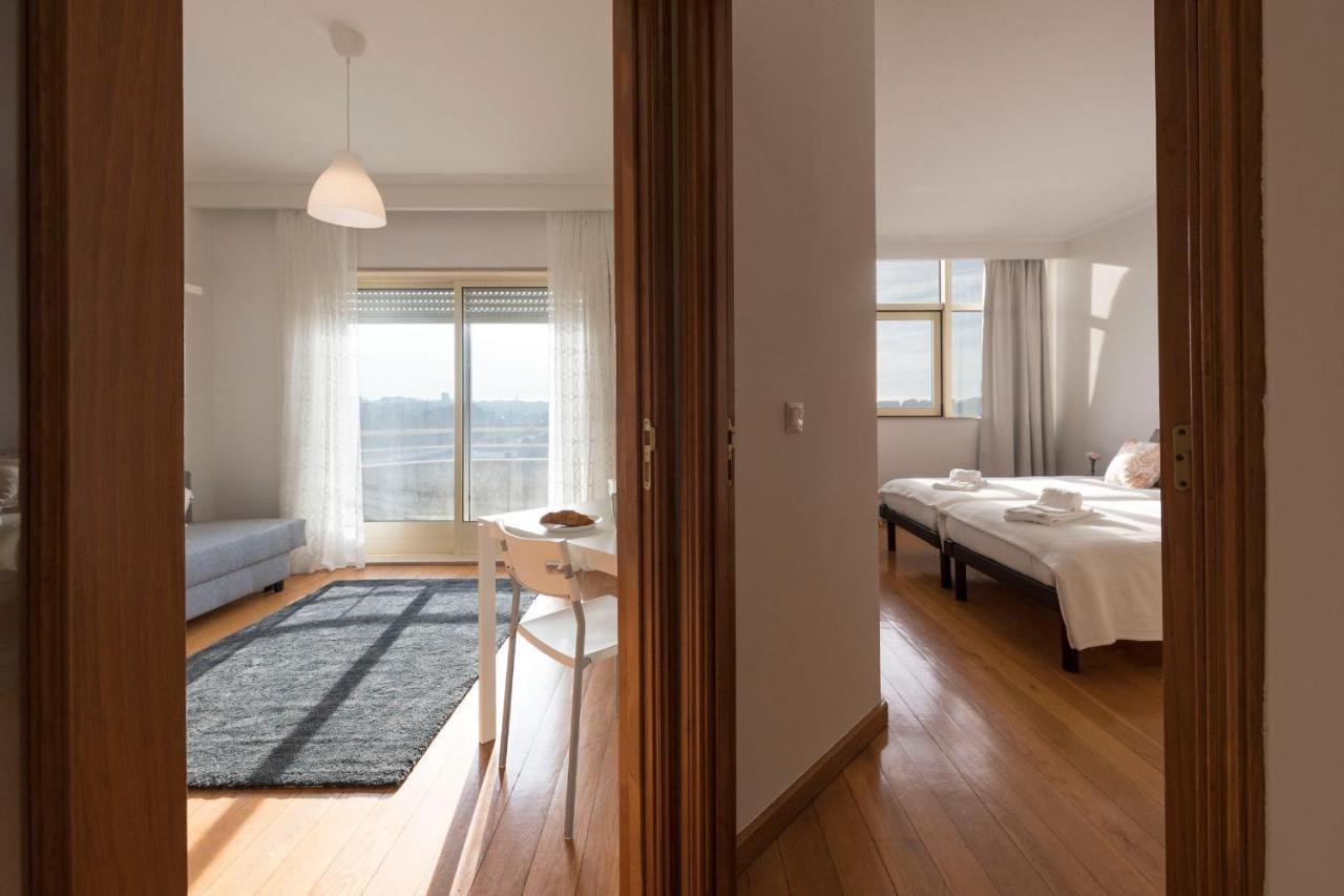Lovelystay - 1Br Flat With Stunning Views Over Porto Vila Nova de Gaia Zewnętrze zdjęcie