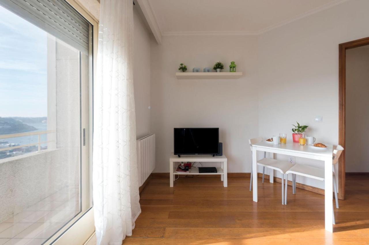 Lovelystay - 1Br Flat With Stunning Views Over Porto Vila Nova de Gaia Zewnętrze zdjęcie