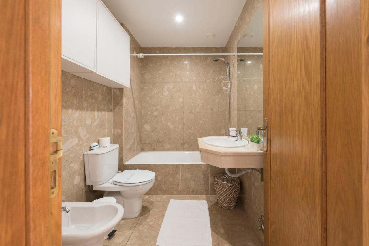 Lovelystay - 1Br Flat With Stunning Views Over Porto Vila Nova de Gaia Zewnętrze zdjęcie